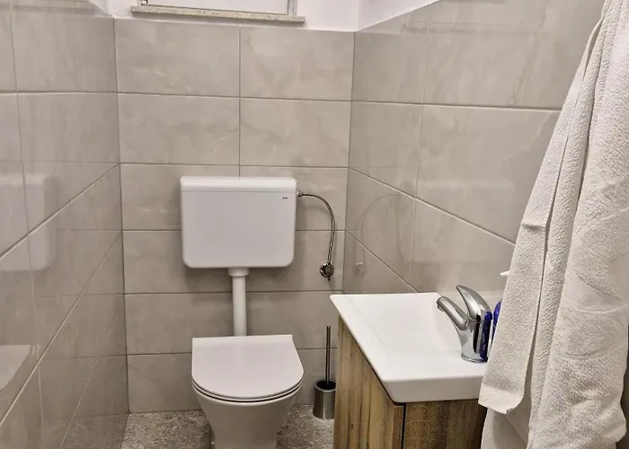 2423a Novi Vinodolski